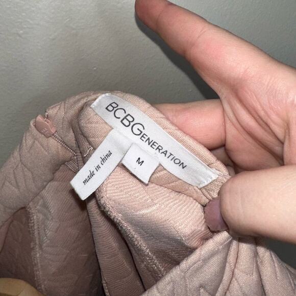 BCBGeneration Quilted Houndstooth Pullover Crewneck Sweater Pink Size Medium - Picture 2 of 5